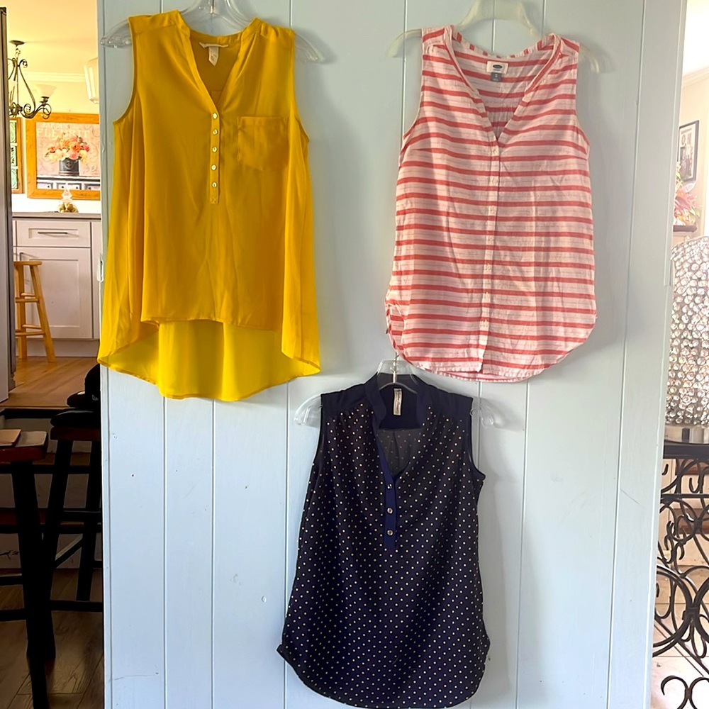 Lot of 3 sleeveless tunic tops